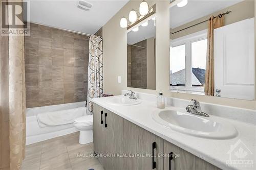 756 Namur Street, Russell, ON - Indoor Photo Showing Bathroom