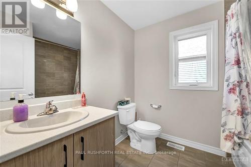 756 Namur Street, Russell, ON - Indoor Photo Showing Bathroom