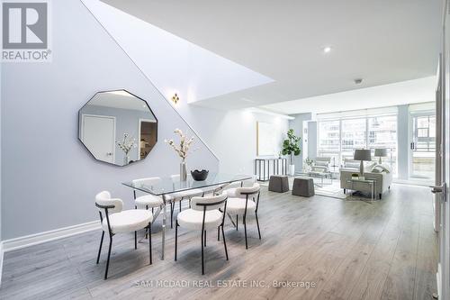 819 - 8 Telegram Mews, Toronto, ON - Indoor Photo Showing Dining Room