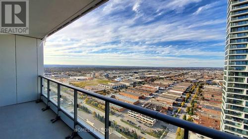 4712 - 5 Buttermill Avenue, Vaughan, ON - Outdoor With View With Exterior