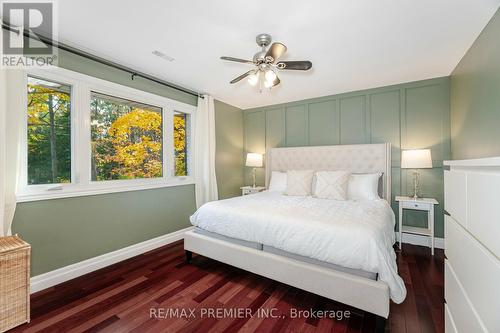 4904 10Th Side Road, Essa, ON - Indoor Photo Showing Bedroom