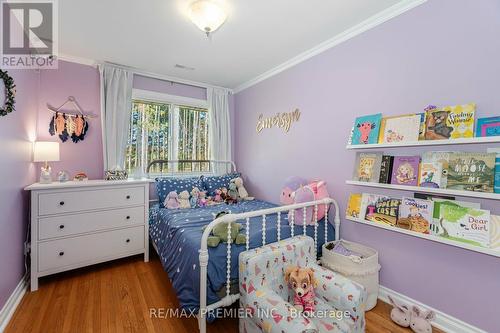 4904 10Th Side Road, Essa, ON - Indoor Photo Showing Bedroom