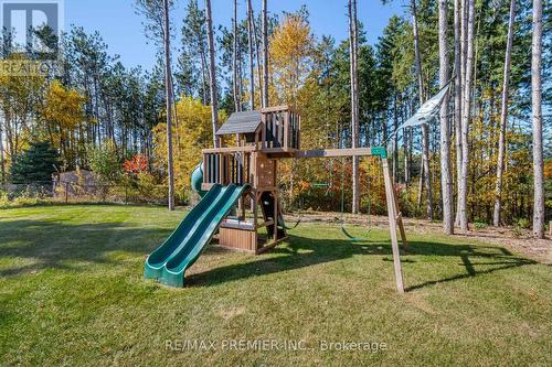 4904 10Th Side Road, Essa, ON - Outdoor