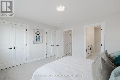 1861 Dalmagarry Road, London, ON - Indoor Photo Showing Bedroom