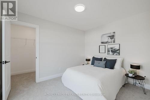 1861 Dalmagarry Road, London, ON - Indoor Photo Showing Bedroom