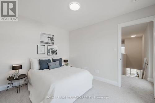 1861 Dalmagarry Road, London, ON - Indoor Photo Showing Bedroom