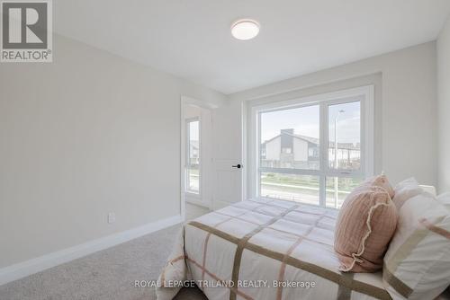 1861 Dalmagarry Road, London, ON - Indoor Photo Showing Bedroom