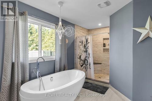 1866 Old Second Road N, Springwater, ON - Indoor Photo Showing Bathroom