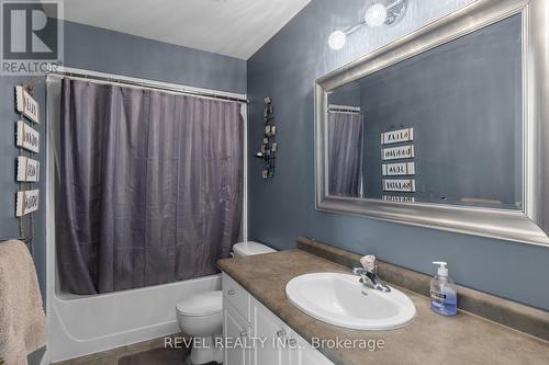 1866 Old Second Road N, Springwater, ON - Indoor Photo Showing Bathroom