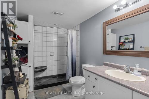 1866 Old Second Road N, Springwater, ON - Indoor Photo Showing Bathroom