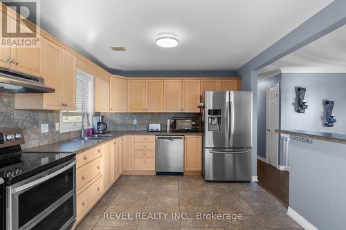 1866 Old Second Road N, Springwater, ON - Indoor Photo Showing Kitchen With Double Sink