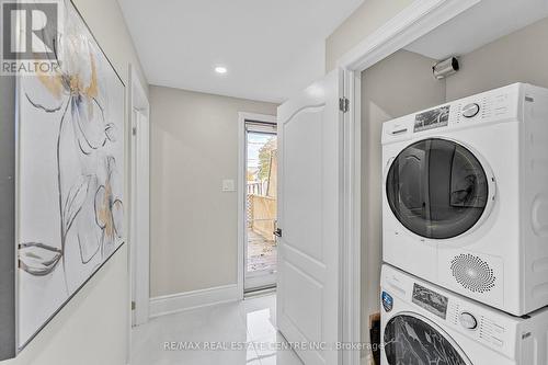 17 First Street, Orangeville, ON - Indoor Photo Showing Laundry Room