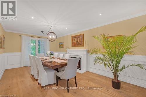 179 Shanley Terrace, Oakville, ON - Indoor Photo Showing Dining Room