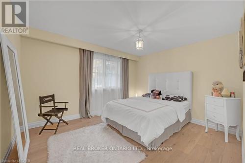 179 Shanley Terrace, Oakville, ON - Indoor Photo Showing Bedroom