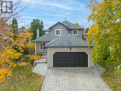 2136 DONALD ROAD  Burlington, ON L7M 3R4