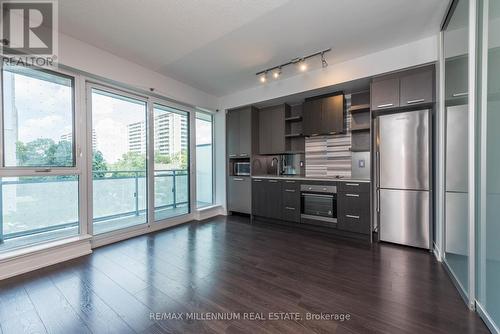 403 - 1830 Bloor Street, Toronto, ON - Indoor Photo Showing Kitchen