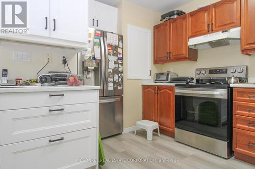 3012 Westridge Boulevard, Peterborough (Monaghan), ON - Indoor Photo Showing Kitchen