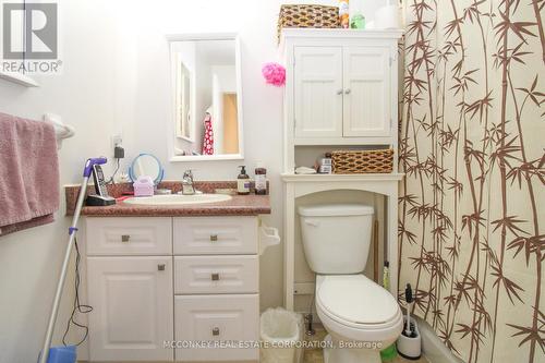 3012 Westridge Boulevard, Peterborough (Monaghan), ON - Indoor Photo Showing Bathroom