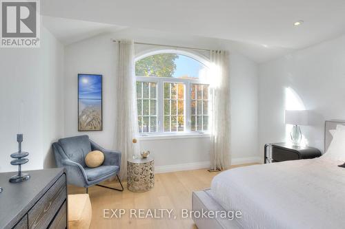 119 Charlotte Place, Kitchener, ON - Indoor Photo Showing Bedroom