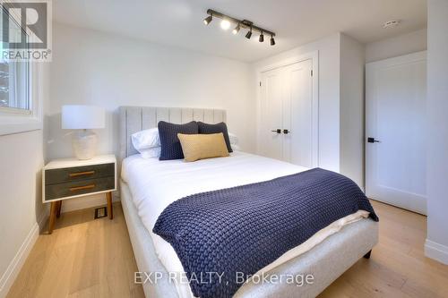 119 Charlotte Place, Kitchener, ON - Indoor Photo Showing Bedroom