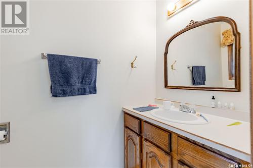 309 Strange Street, Cut Knife, SK - Indoor Photo Showing Bathroom