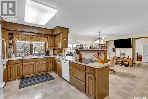 309 Strange Street, Cut Knife, SK - Indoor Photo Showing Kitchen