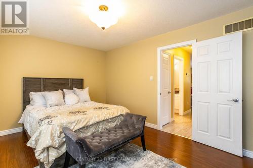 1860 Marconi Boulevard, London, ON - Indoor Photo Showing Bedroom