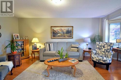 14 Lyford Court, St. Thomas, ON - Indoor Photo Showing Living Room