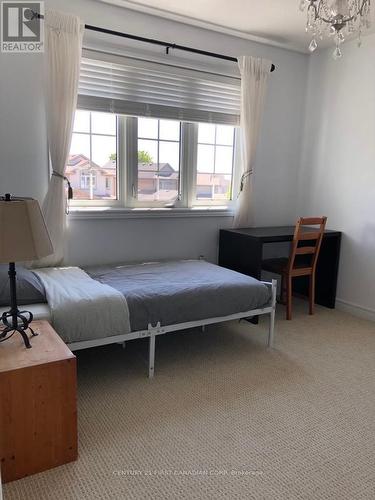 1153 Whetherfield Street, London, ON - Indoor Photo Showing Bedroom