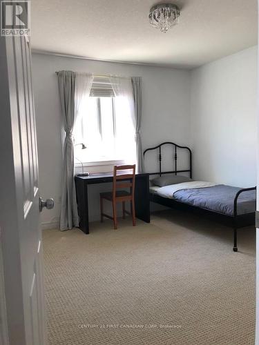 1153 Whetherfield Street, London, ON - Indoor Photo Showing Bedroom