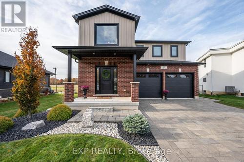 67 Tanya Drive, Southwest Middlesex (Glencoe), ON - Outdoor With Facade