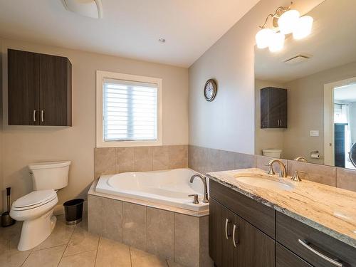 824-15 Hudsons Bay Trail, Kamloops, BC - Indoor Photo Showing Bathroom