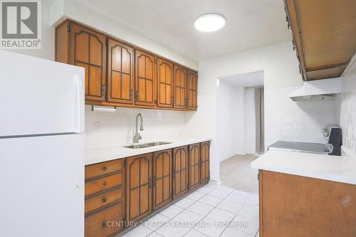 Main - 113 Purvis Crescent, Toronto, ON - Indoor Photo Showing Kitchen With Double Sink