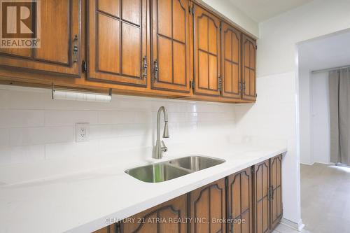 Main - 113 Purvis Crescent, Toronto, ON - Indoor Photo Showing Kitchen With Double Sink