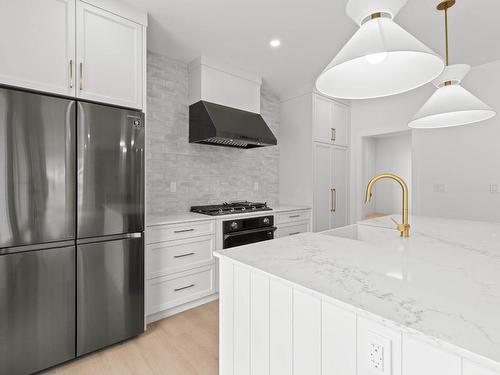 1291 Brechin Place, Kamloops, BC - Indoor Photo Showing Kitchen With Stainless Steel Kitchen With Upgraded Kitchen