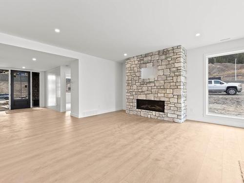 1291 Brechin Place, Kamloops, BC - Indoor Photo Showing Living Room With Fireplace