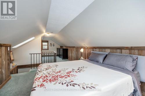 231 Eulalie Avenue, Oshawa (Central), ON - Indoor Photo Showing Bedroom