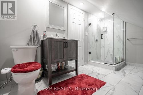 1024 Cedarwood Place, Burlington, ON - Indoor Photo Showing Bathroom