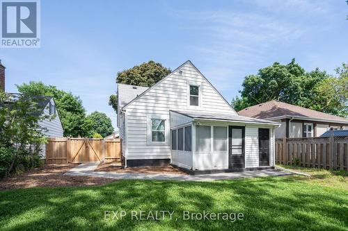 1024 Cedarwood Place, Burlington, ON - Outdoor