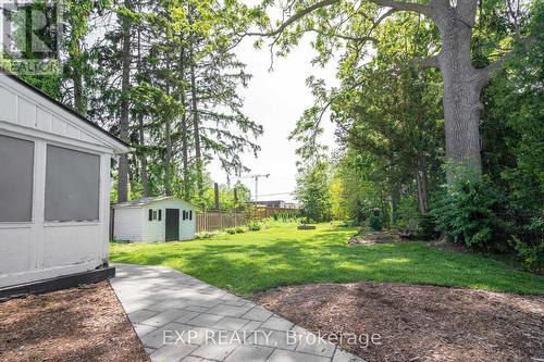 1024 Cedarwood Place, Burlington, ON - Outdoor