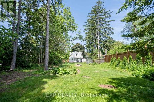 1024 Cedarwood Place, Burlington, ON - Outdoor