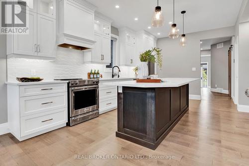 159 Timber Trail Road, Woolwich, ON - Indoor Photo Showing Kitchen With Upgraded Kitchen