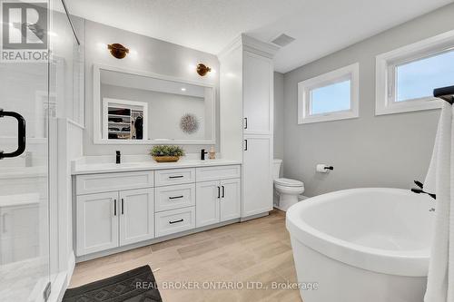 159 Timber Trail Road, Woolwich, ON - Indoor Photo Showing Bathroom