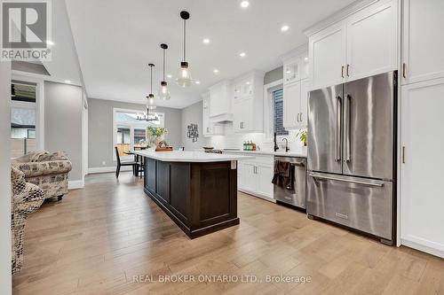 159 Timber Trail Road, Woolwich, ON - Indoor Photo Showing Kitchen With Upgraded Kitchen