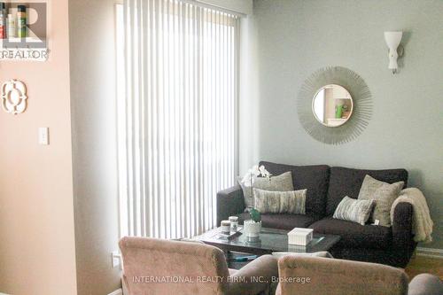 13 Clear Lake Court, Marmora And Lake, ON - Indoor Photo Showing Living Room