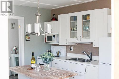 13 Clear Lake Court, Marmora And Lake, ON - Indoor Photo Showing Kitchen With Double Sink