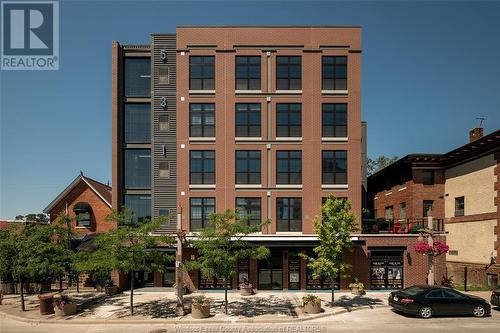 531 Pelissier Street Unit# 403, Windsor, ON - Outdoor With Facade