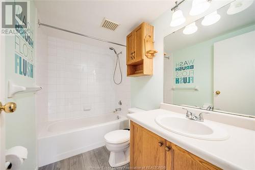 451 Grand Marais Road West Unit# 116, Windsor, ON - Indoor Photo Showing Bathroom