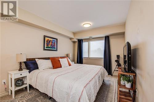 625 St David Street S Unit# 412, Fergus, ON - Indoor Photo Showing Bedroom