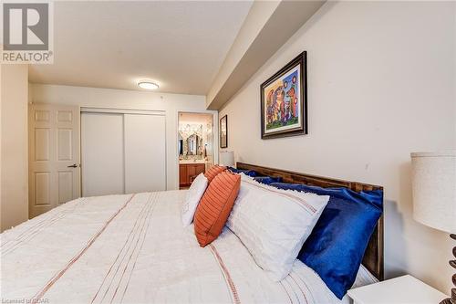 625 St David Street S Unit# 412, Fergus, ON - Indoor Photo Showing Bedroom